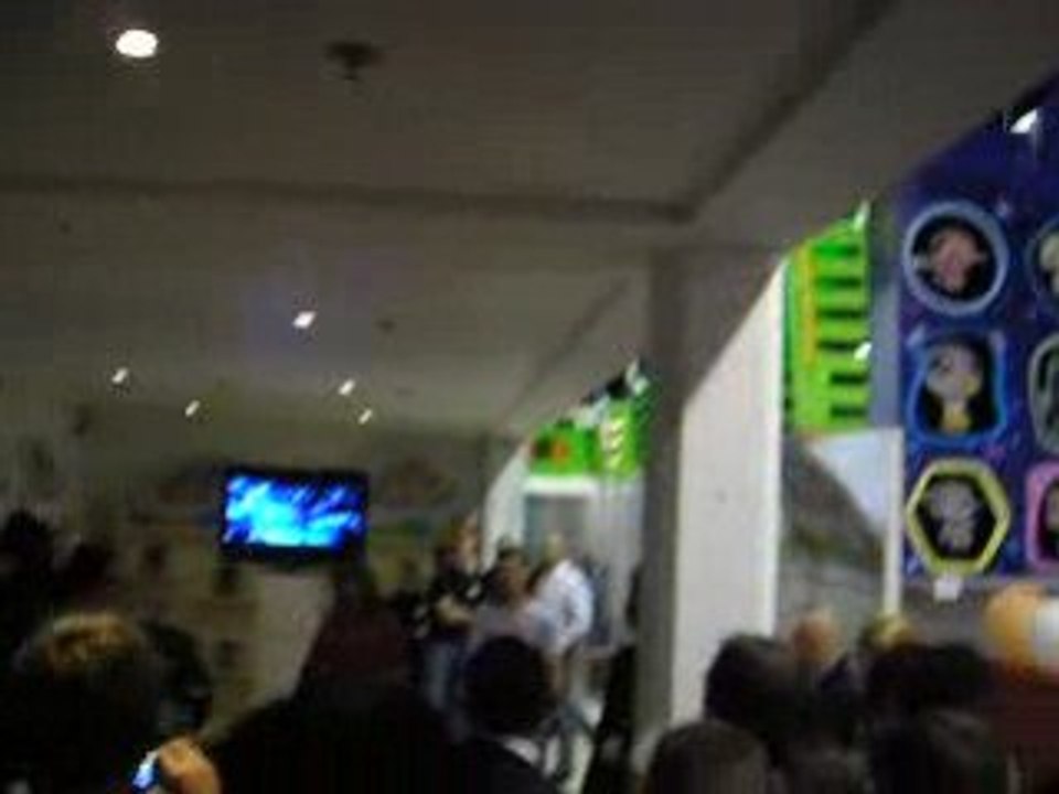 WWE Kofi Kingston & Mickie James autographe