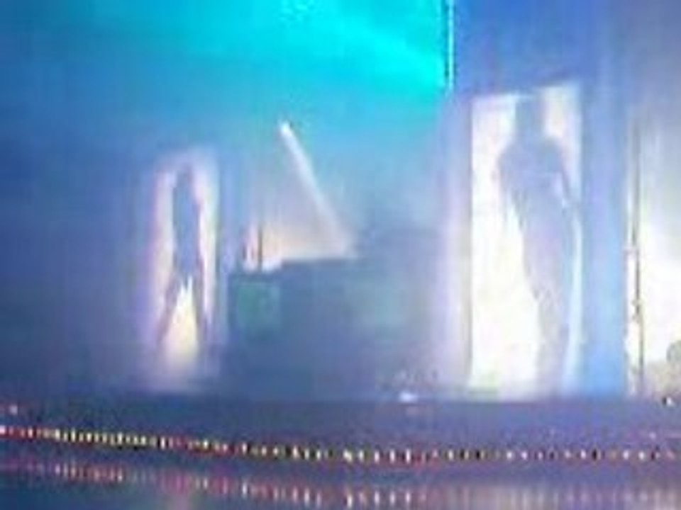Le Looksor - Moscow Fucking Night