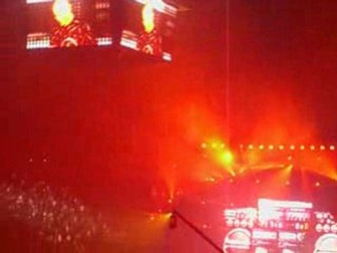 Joey starr insulte un supporter marseillais à Bercy!!!