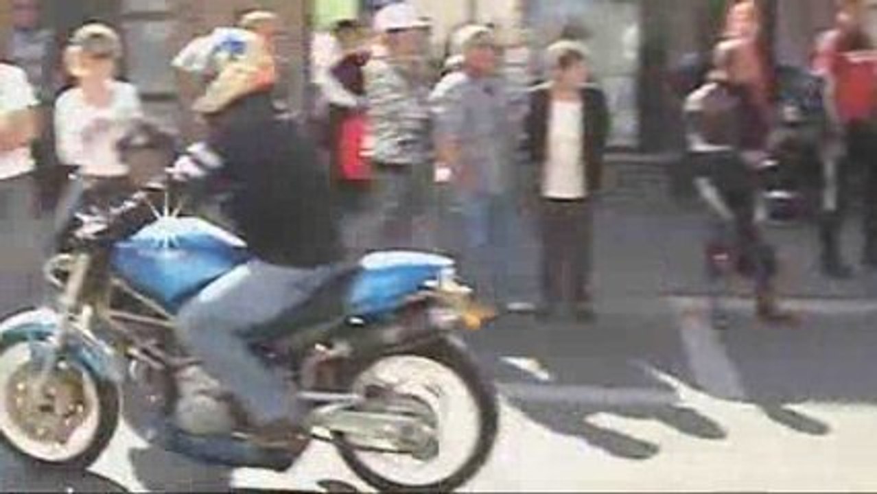 Ducati monster Moerzeke