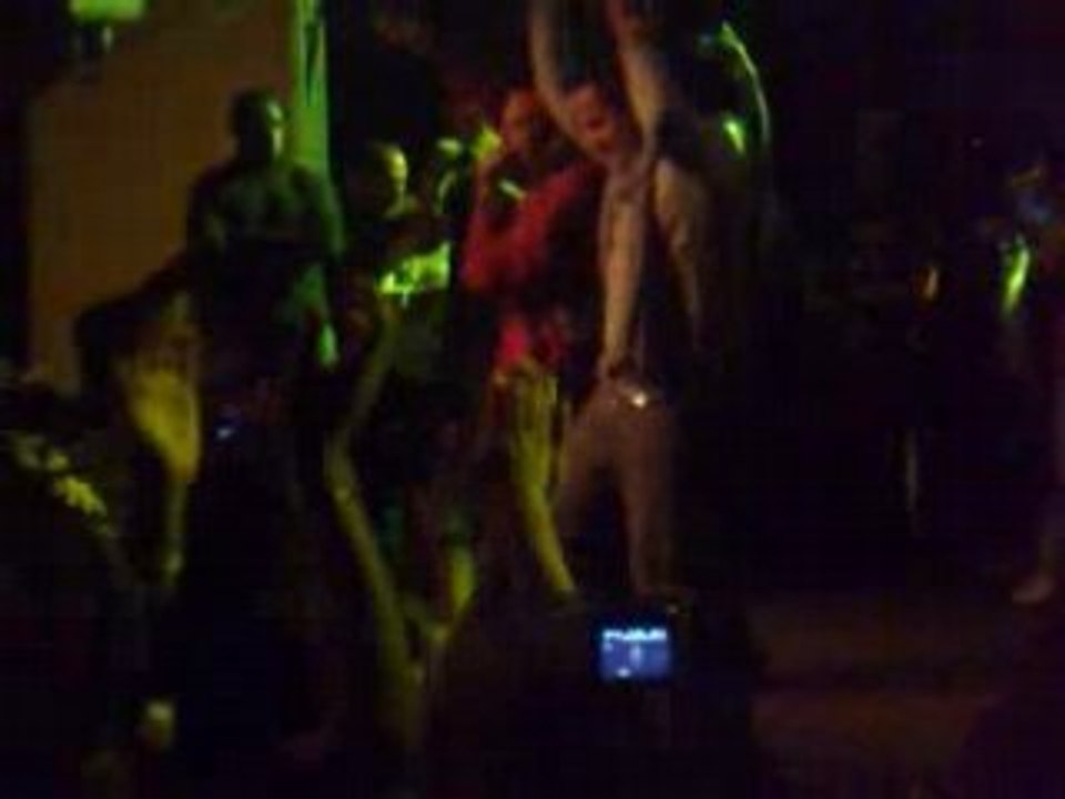 Kriz Y Angel à Paris*