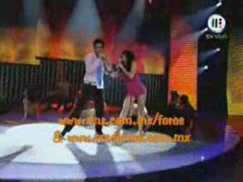 MATIAS y JACKIE - LABIOS COMPARTIDOS