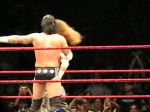 Raw à Bercy : HBK / CM Punk vs Jericho et Cade video 2