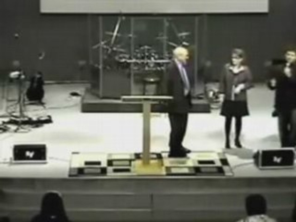 Palin's pastor says Alaska will be refuge in "Last days"