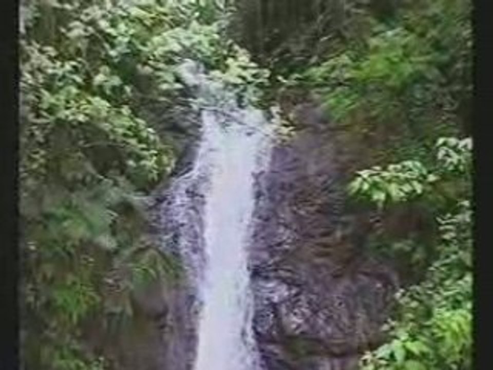 Sizzla live Jamaican ruff 'n' tuff