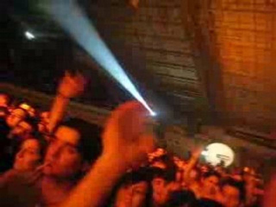 Concierto el canto del loco san sebastián 2008 personas