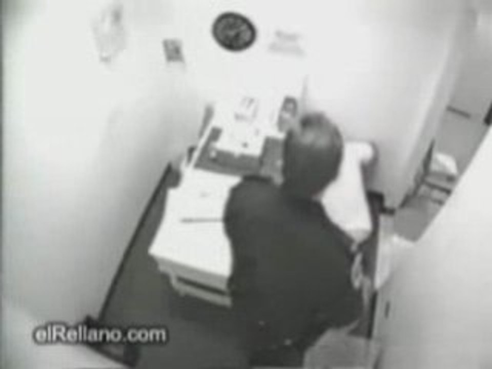 Régis au poste de police ^^