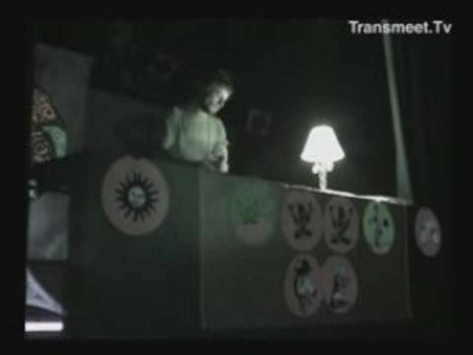 Twisted tweens in mocvara trance party