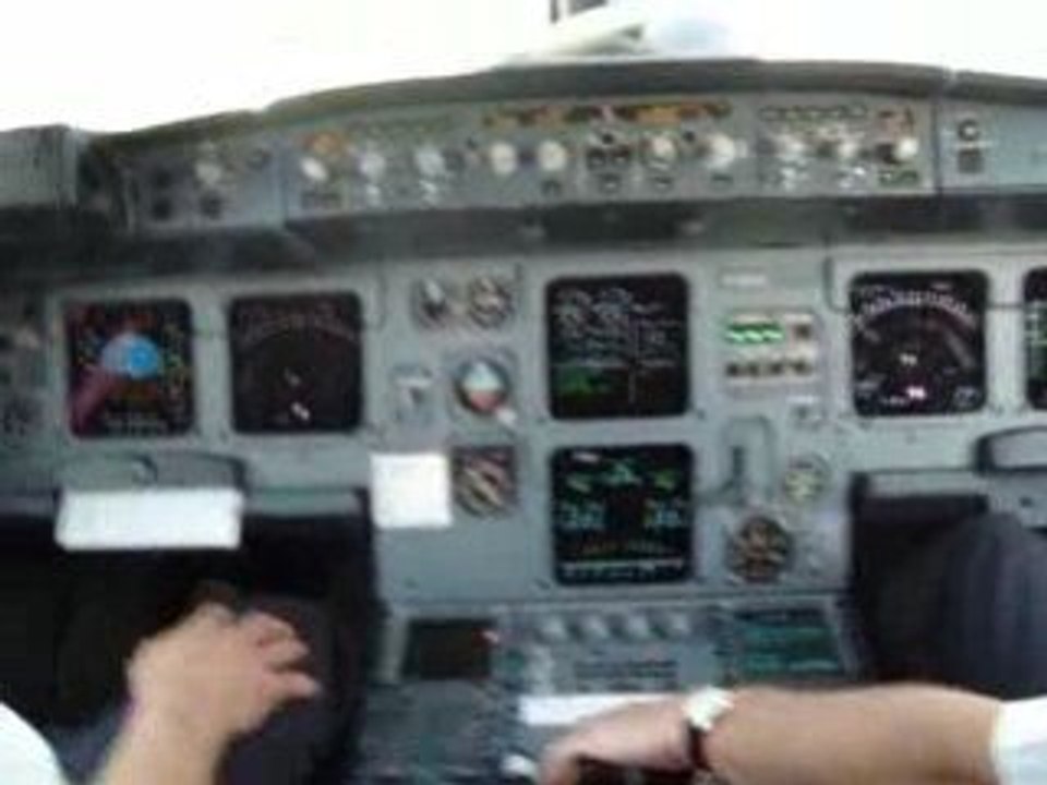 Atterrissage Airbus A320 Air France cockpit