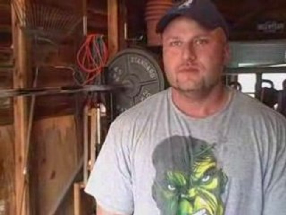 Underground Strength Show # 38 - Strongman Gym in Hiding