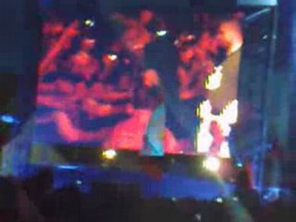 Amy Winehouse Coup de poing GLASTONBURY 2008