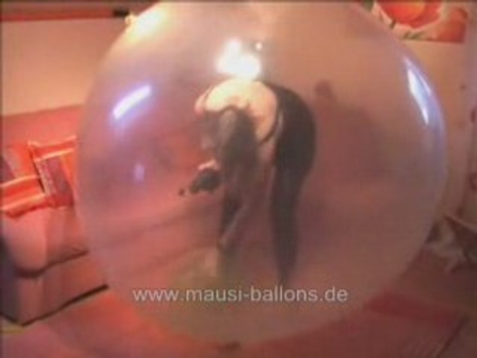 Mausi in Balloon