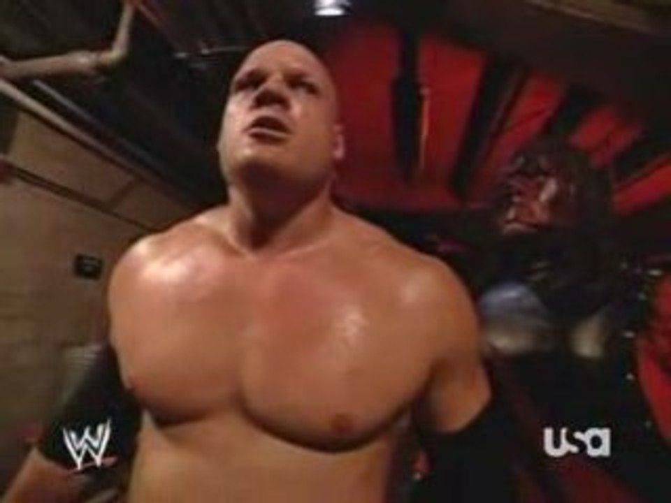 Kane Gets Attack by Imposter Kane Backstage