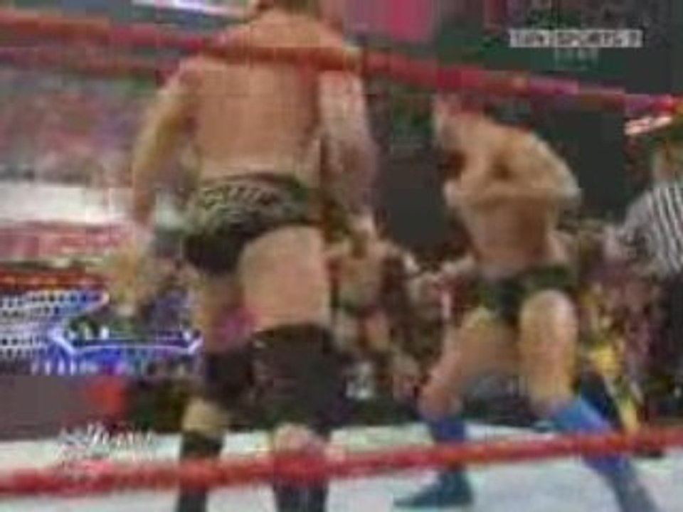 WWE Raw 9/29/08 Part 8/15