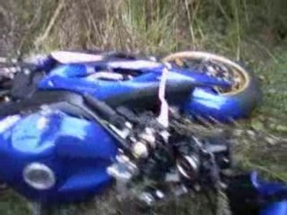 r6 2008 chute
