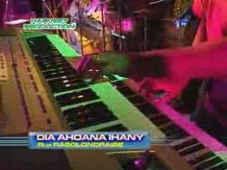 Rija Rasolondraibe -  Dia ahoana ihany - live Mahamasina