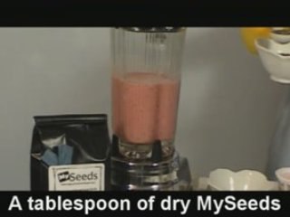 2-Minute Treats: Strawberry Peaches & Cream Chia Smoothie