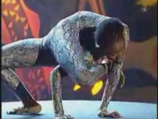 Танец женщины-змеи