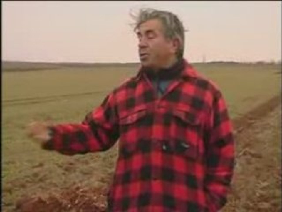 Mort chimique des sols agricoles   Alexandre Plennevaux