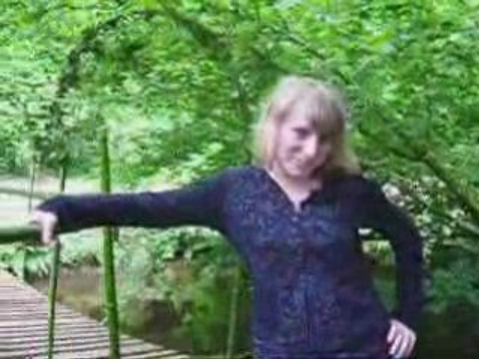 J'aime tout simplement cette vidéo .