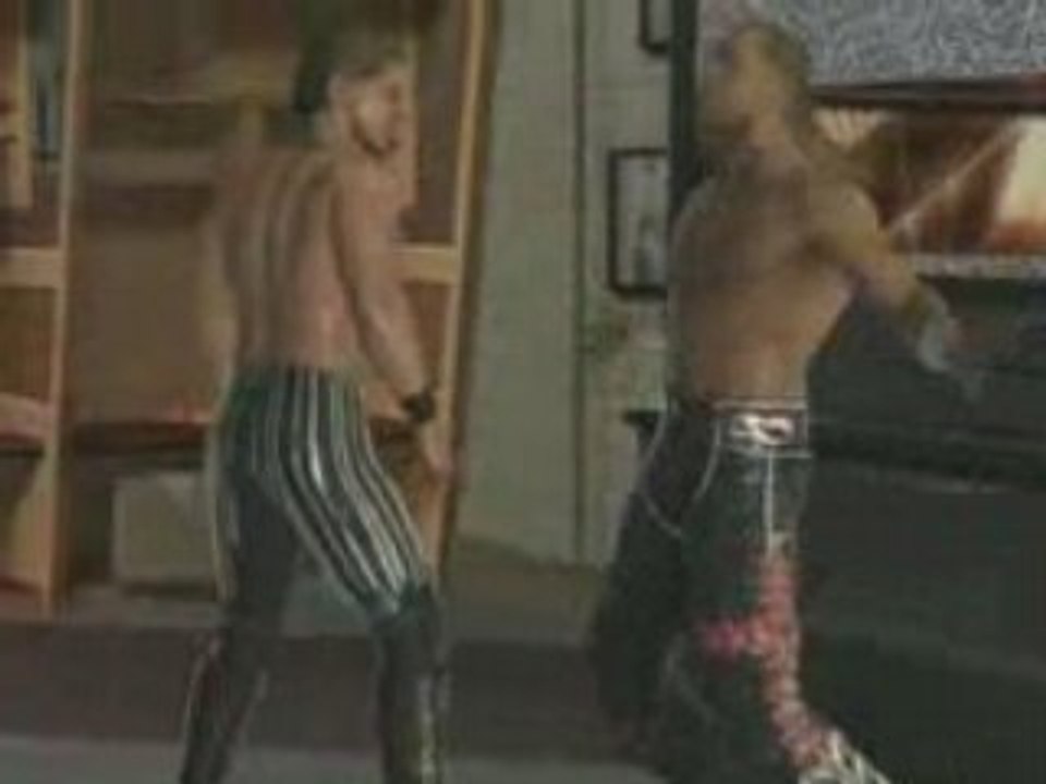 WWE SMACKDOWN! VS RAW 2009 COMBAT DANS LES VESTIAIRES