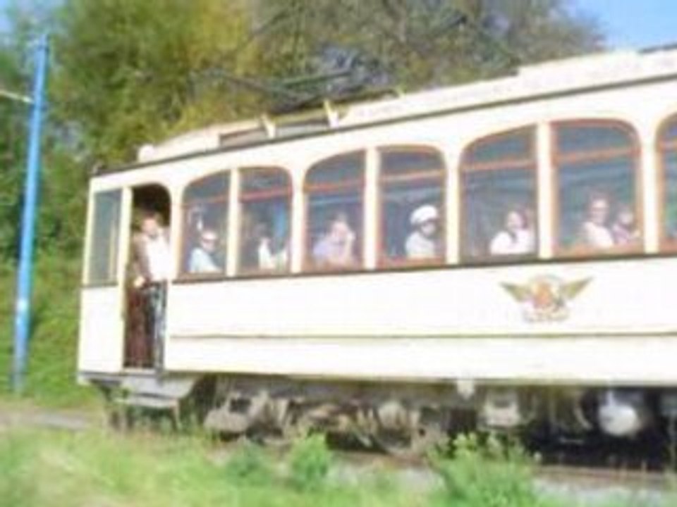 Arrivée de la motrice 420 à Marquette dépot