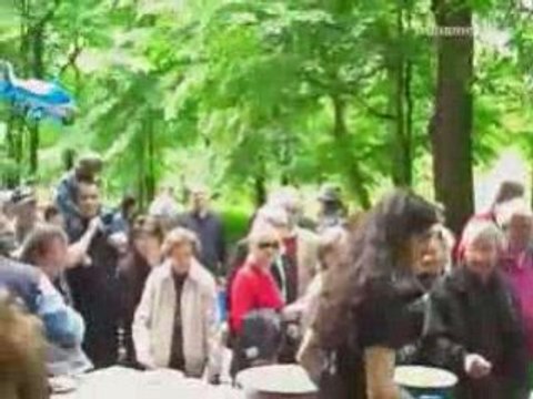 Flowers & Food activism pro peace antiwar