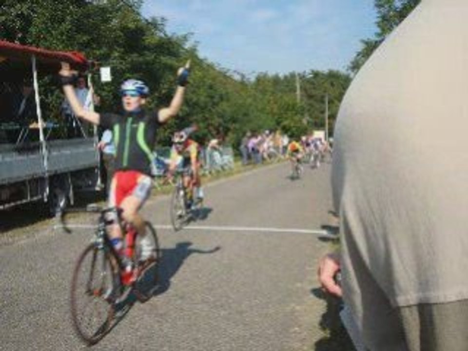 Course cycliste minimes à Montmerle (01) 28/09/08
