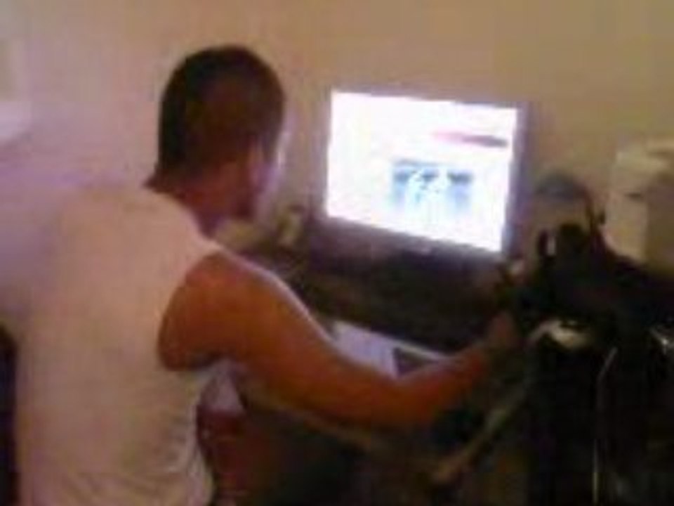 Johan & Hassan , spirit dans la chambre mdr