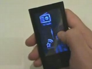 Wow! Check it out: Samsung YP=P2 video review(1)