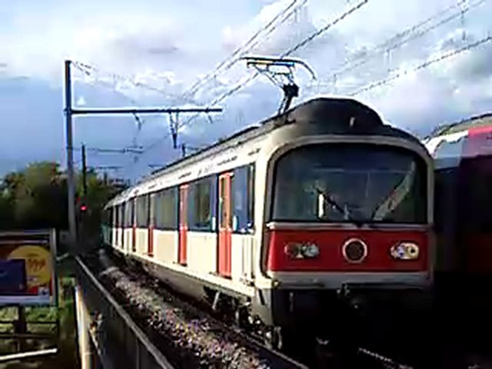 MS61 : Départ de la gare de Saint Maur Créteil sur la ligne A du RER