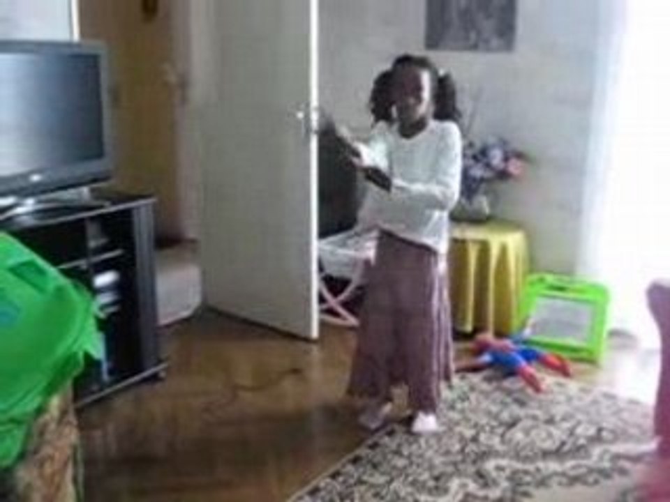 Léa la reine de la Tecktonic