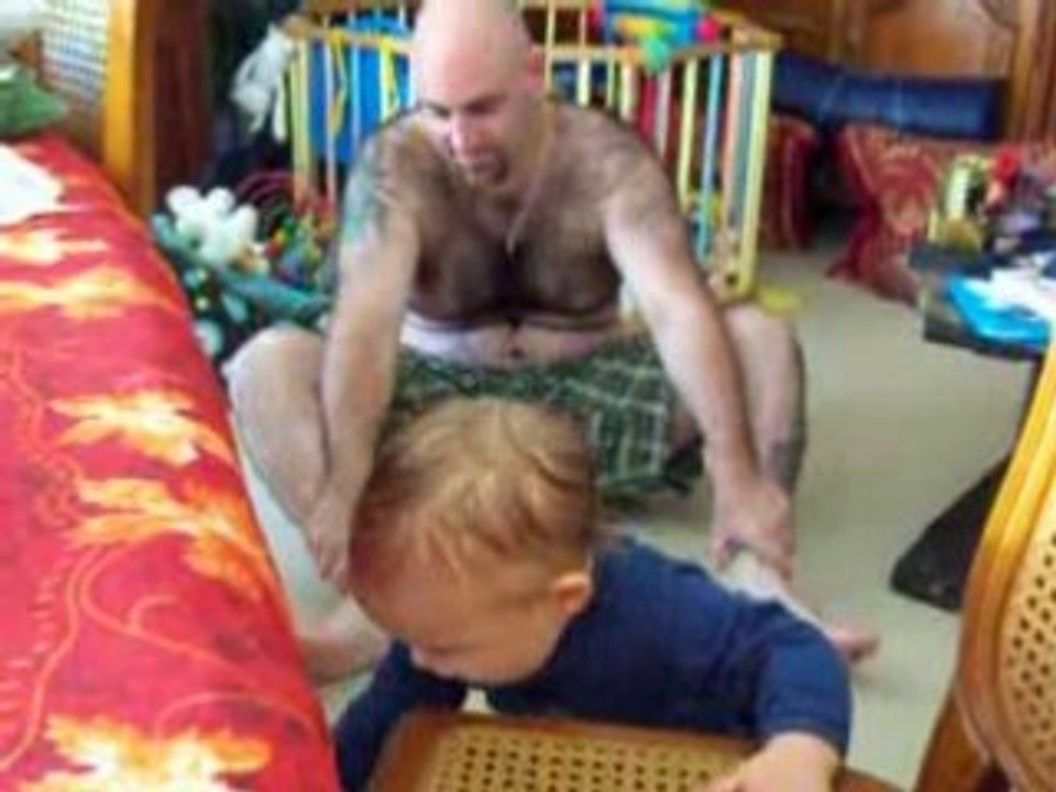 1er pas de Ethan 11 mois