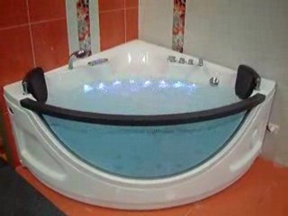 Baignoire Orenoque Kinedo en action