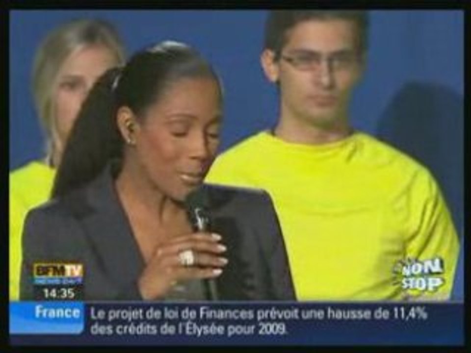 Sarkozy se fait huer par les jeunes apprentis