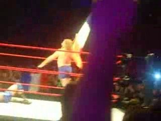 Fin du Match Jim Dugann VS Charlie Haas Paris Bercy 2008