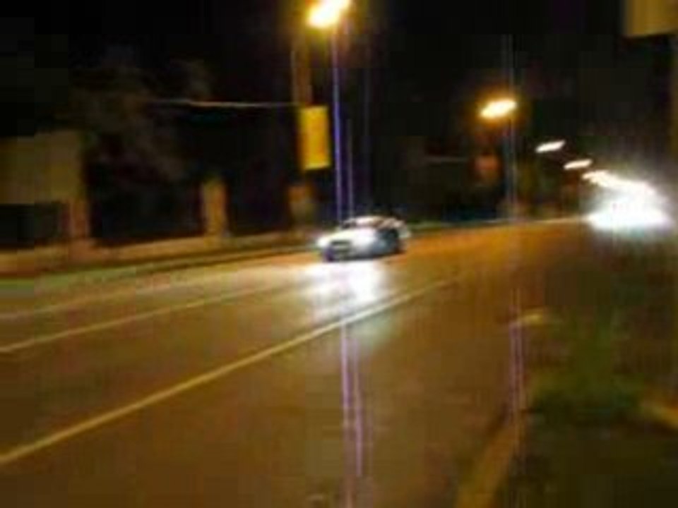 Nissan GT-R vs 3  Porsche 911 Turbo Part 2