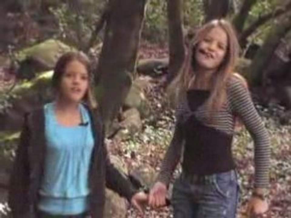 sans défense de clémence  par marine et estelle en duo