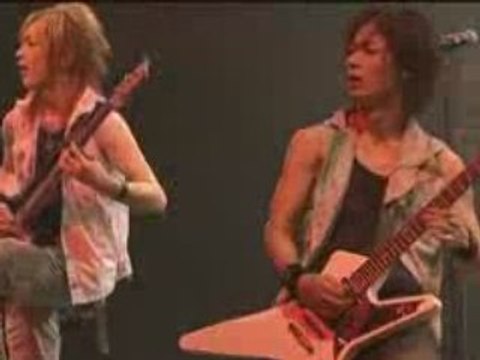 Galneryus ~ Live For All - Live For One (10)