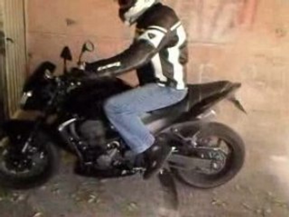 Burn Z750