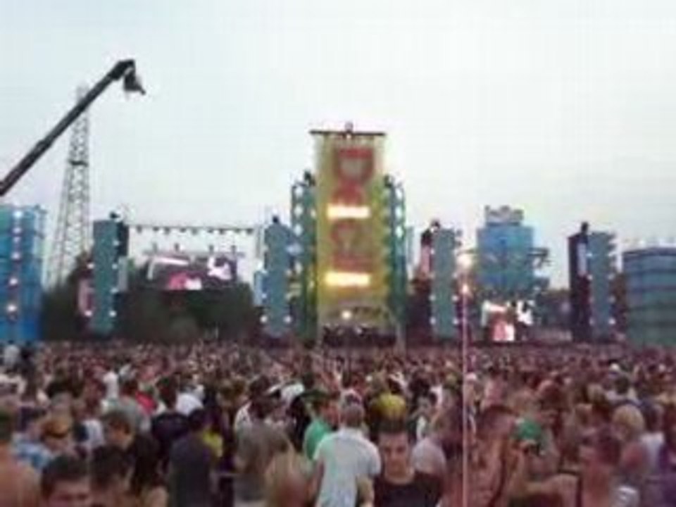 Decibel 2008 (Showtek)