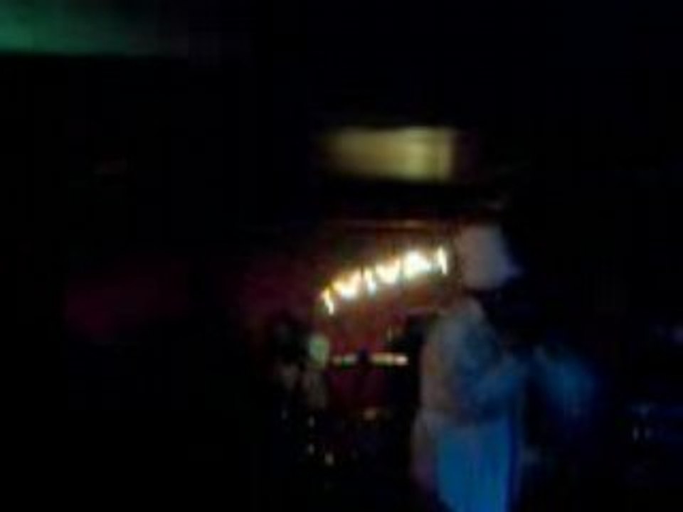 Video041Ras Tree@Club  Viva9-25-08