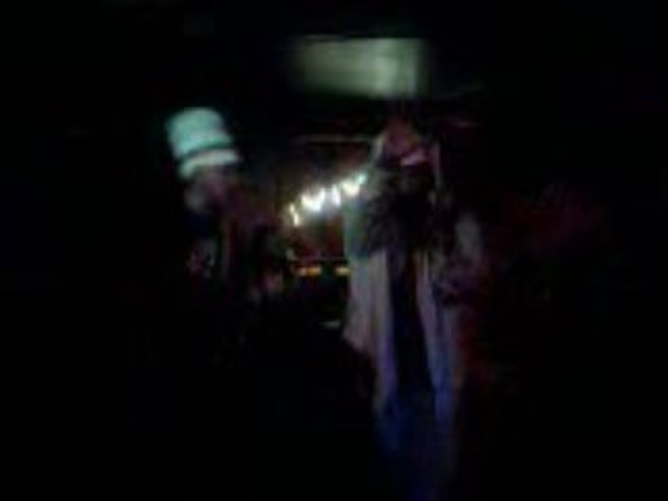 Video042Ras Tree2Club Viva9-25-08