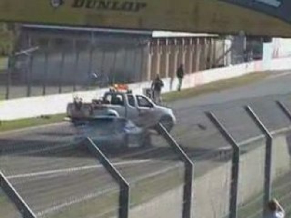 FIA GT Nogaro 2008 Crash Aston Martin n°36