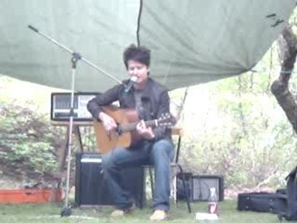 Lasse Lindh - Varje litet steg (live)