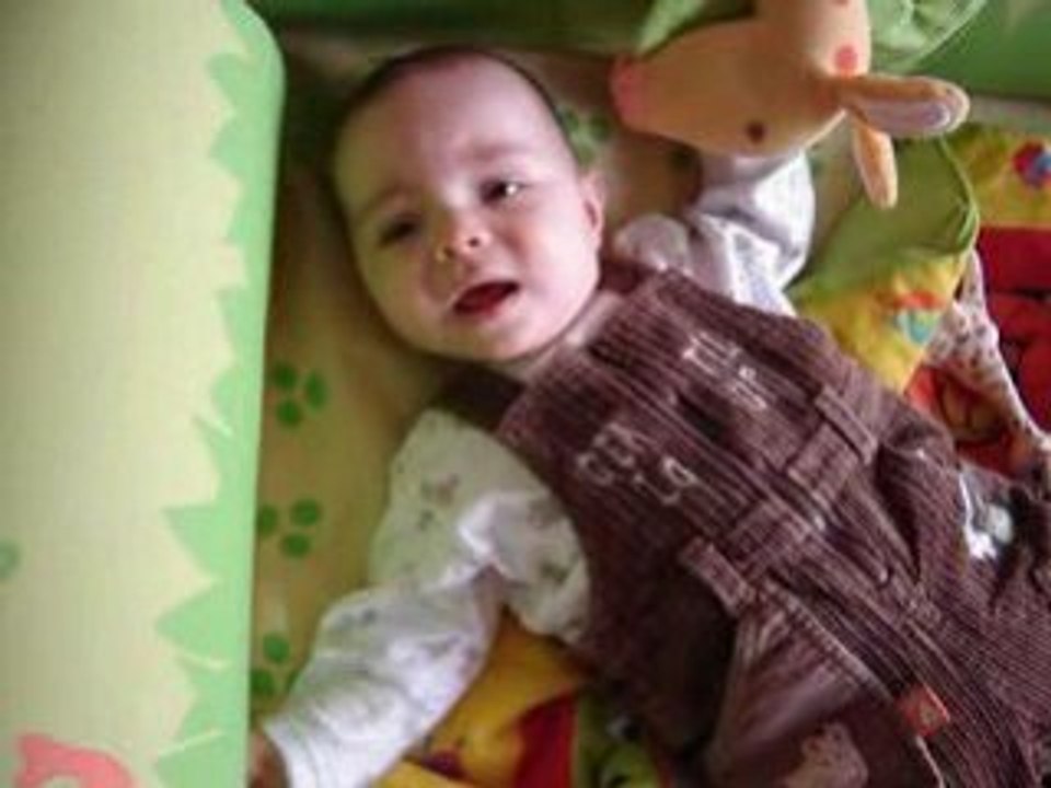 swan fait les marionette