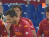 Roma v Reggina Aquilani Goal
