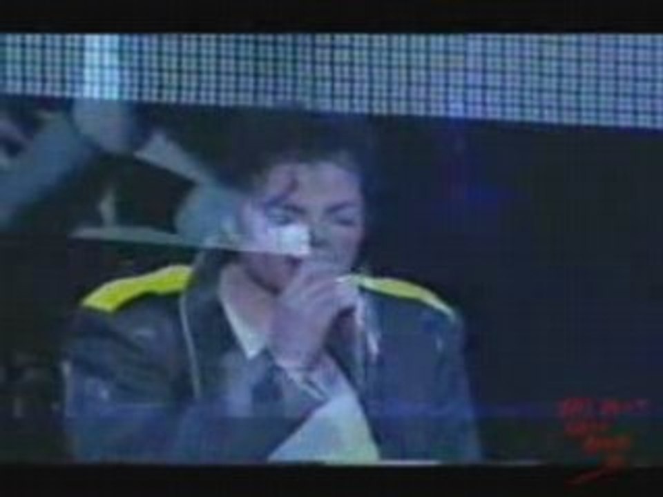 MICHAEL JACKSON  Live in Brunei ( Medley Jackson 5 )