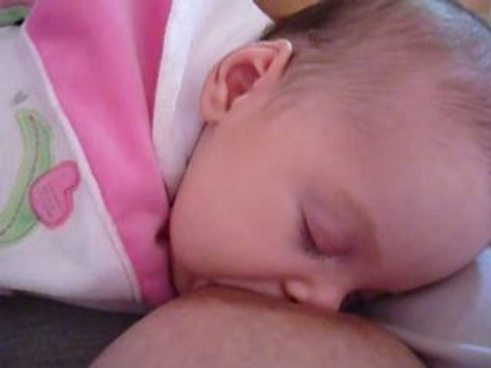 bébé tétouille