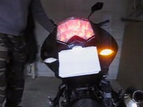 Modification clignotants LED arrière z750